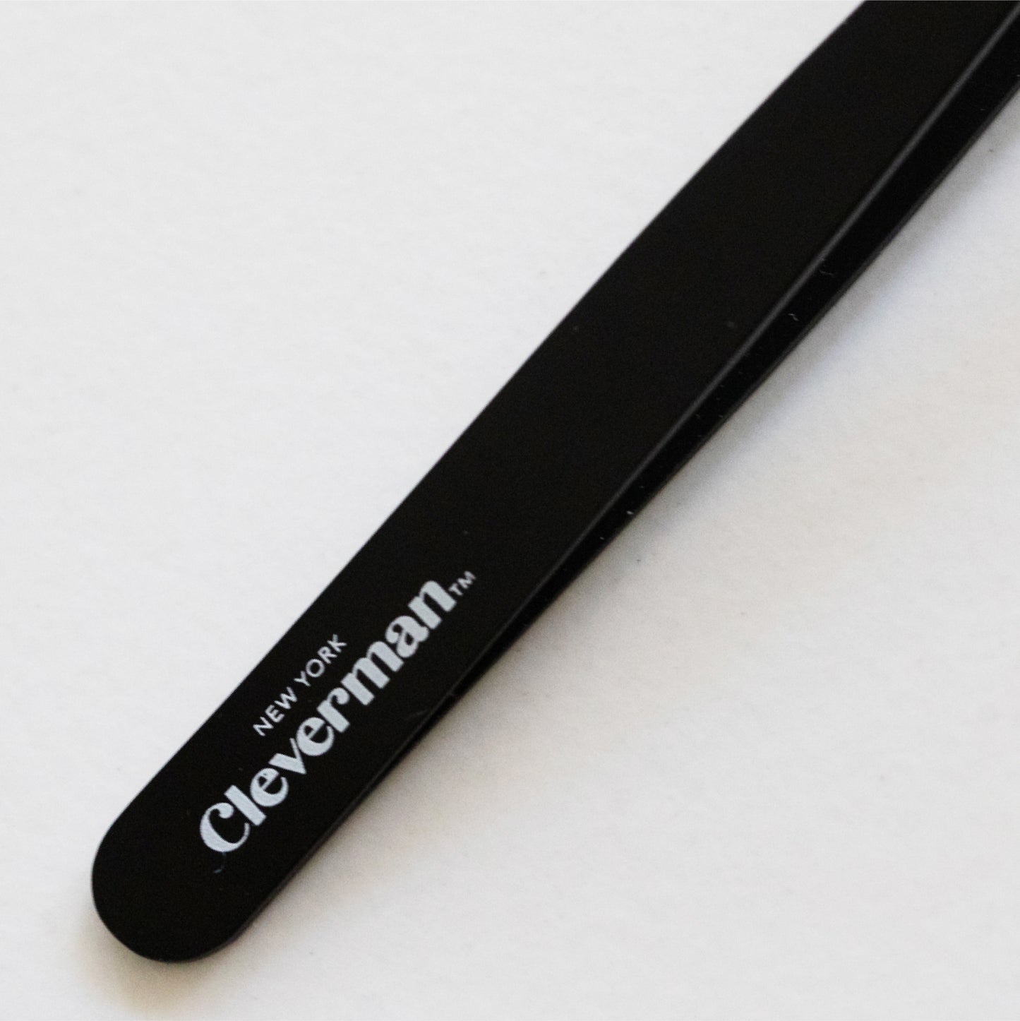 Precision Slant Tweezer – Expert Brow & Facial Hair Removal